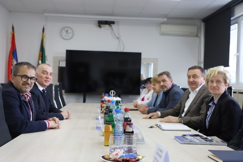 Ministar pravde obi&scaron;ao osnovne sudove u Boru i Majdanpeku