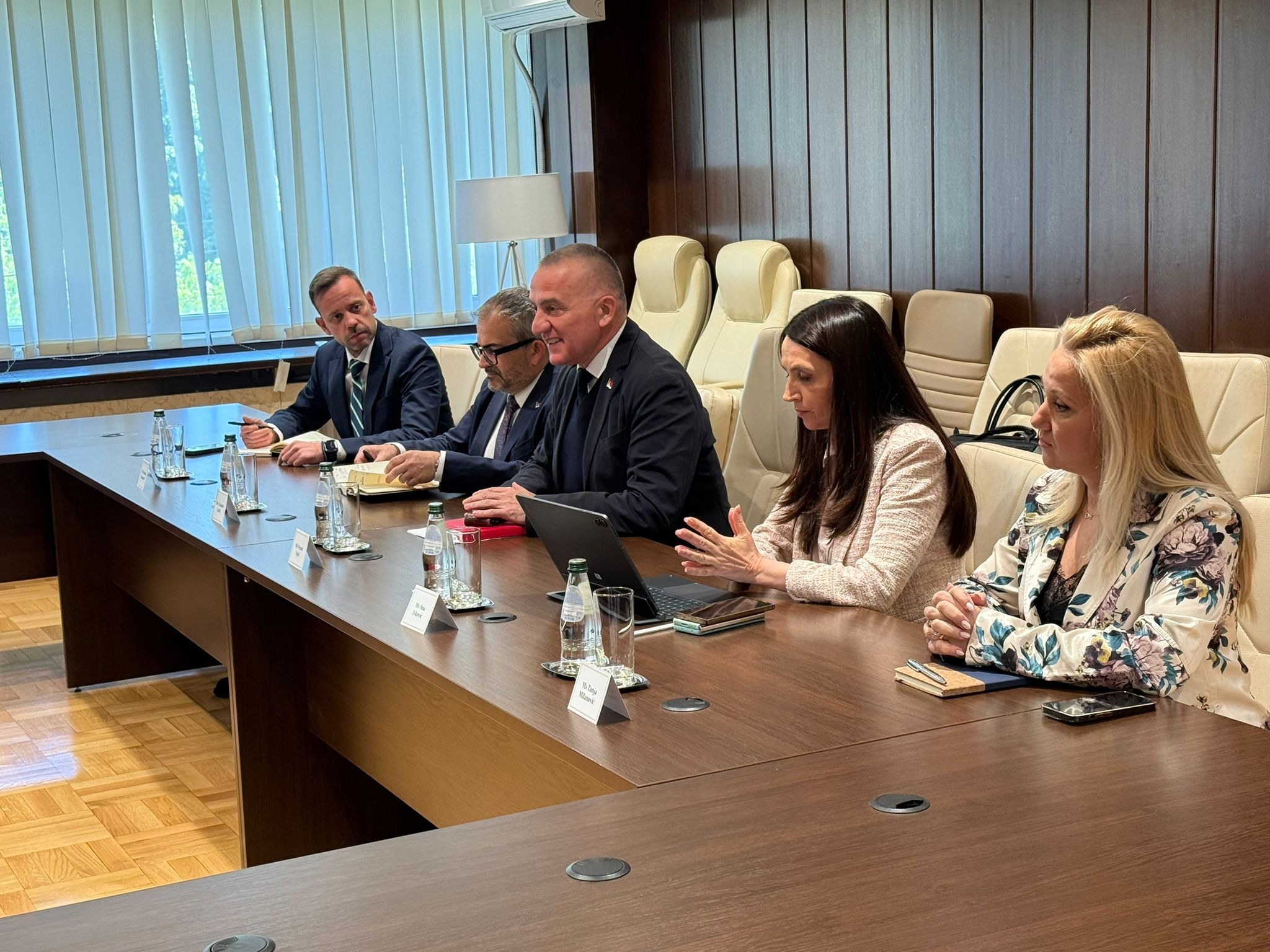 Ministar pravde razgovarao sa delegacijom MMF u Srbiji o unapređenju procesa digitalizacije pravosuđa