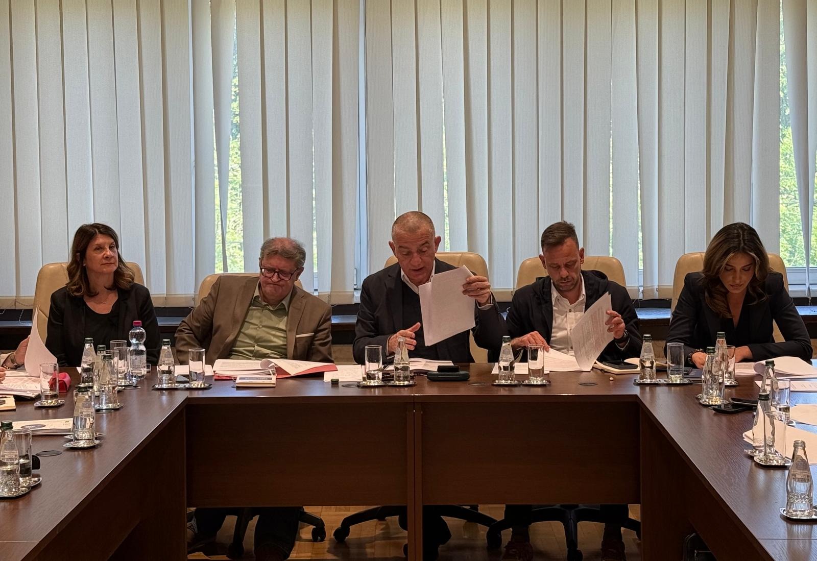 Održan treći sastanak radne grupe, sutra javno slu&scaron;anje o predlozima re&scaron;enja za pravosudne zakone
